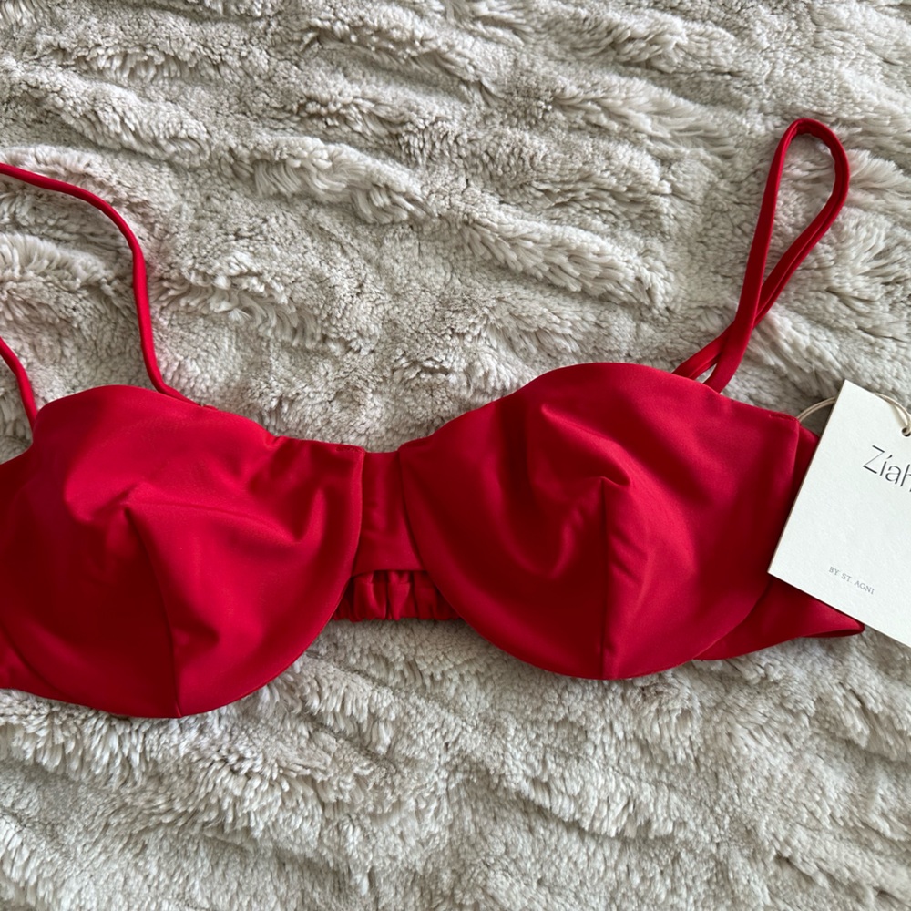 Ziah for St Agni Balcony top in Red NWT